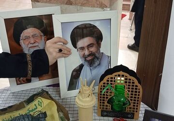 ادای احترام دانش‌آموزان مدرسه ام‌البنین (س) به رهبر انقلاب در قالب دلنوشته‌های معنوی