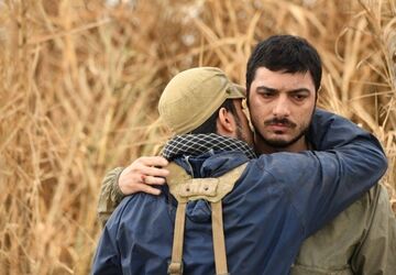 «مجنون» به اکران آنلاین رسید / پرفروش‌ترین فیلم دفاع مقدس مهمان خانه‌های مردم شد