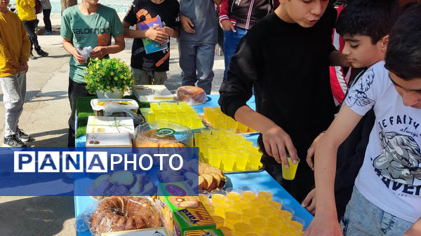 برپایی موکب دانش‌آموزان مدرسه نمونه دولتی پژوهش در جشن میلاد امام حسن عسکری (ع)