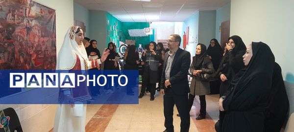 مراسم هفته کتاب و کتابخوانی در دبیرستان فرزانگان استعداد درخشان شهرستان ملارد