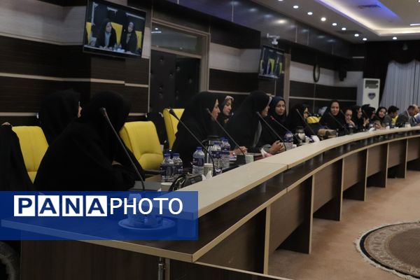 اختتامیه سیزدهمین جشنواره تجارب برتر تربیتی و یازدهمین جشنواره الگوهای تدریس برتر درس تفکر و سبک زندگی آذربایجان شرقی