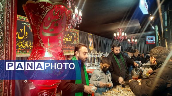 چایخانه‌های مشهدی در روز شهادت حضرت فاطمه (س)