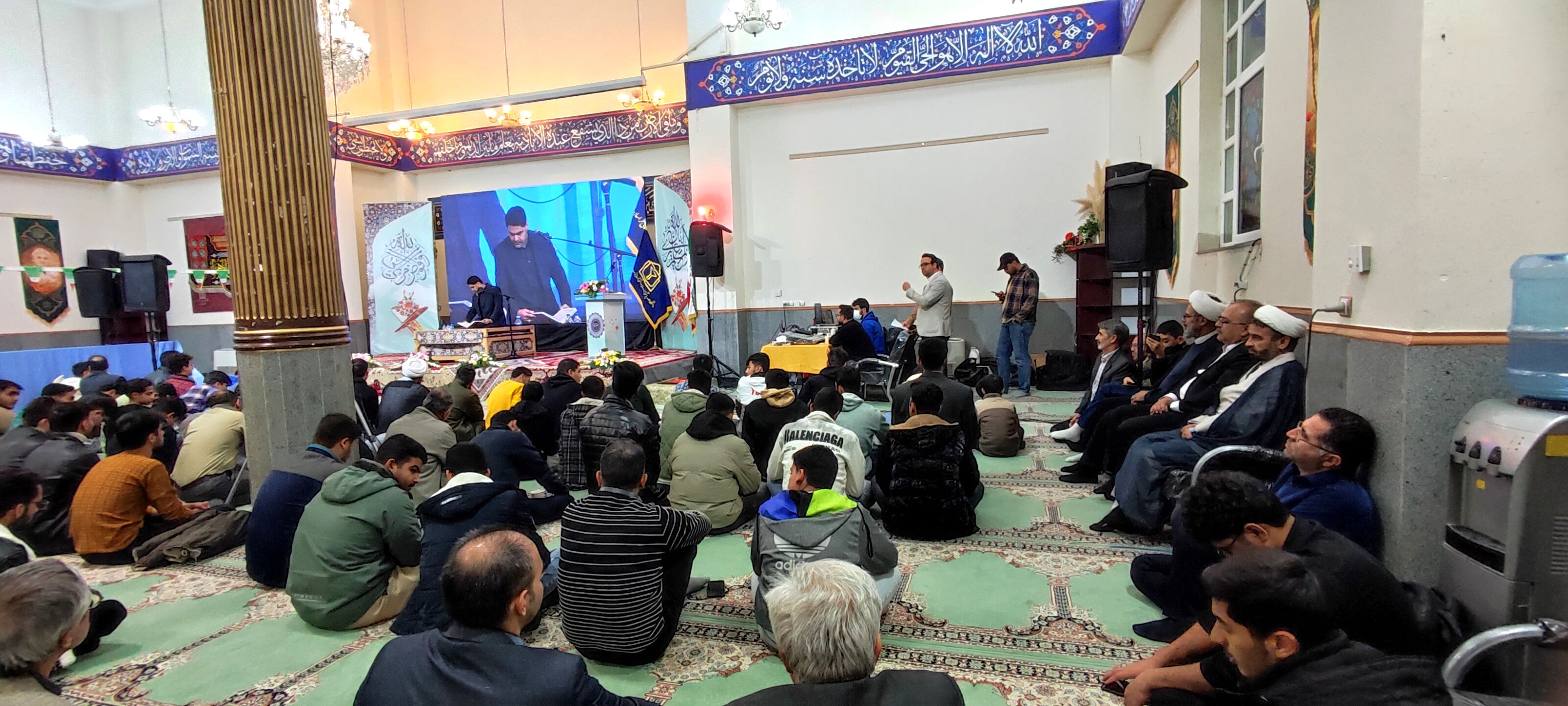 پدیده نوجوان قرآنی در محفل انس با قرآن کریم در دانشگاه علوم پزشکی خراسان شمالی