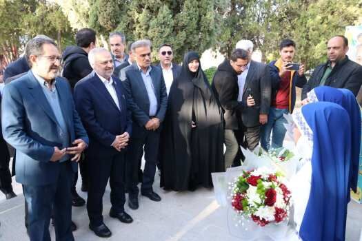 وزیر آموزش و پرورش وارد شیراز شد