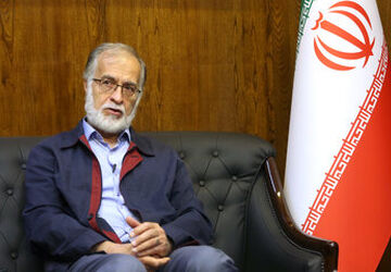 «دیپلماسی و دفاع»‌ مکمل یکدیگر ‌هستند‌/ جنگ 40 روزه ‌روح ‌اتحاد را در جامعه ایرانی زنده کرد
