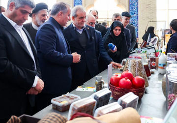 بازدید رئیس جمهور از نمایشگاه فرصت‌های اقتصادی خراسان جنوبی