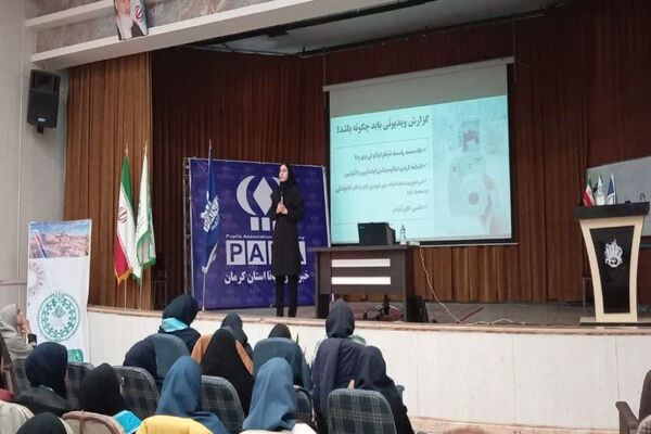 دوره مقدماتی آموزش خبرنگاری ویژه دختران در کانون اندیشه،