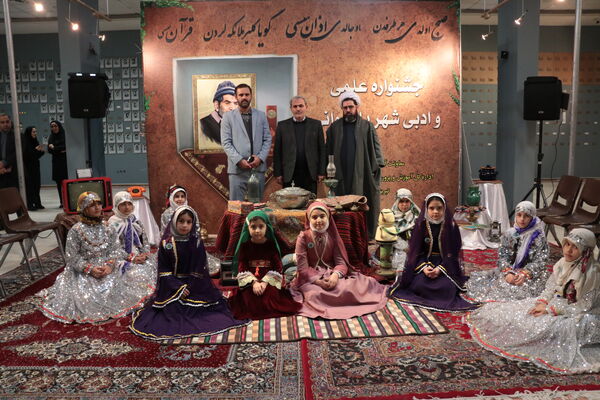 جشنواره علمی و ادبی شهریارخوانی دانش‌آموزی در تبریز