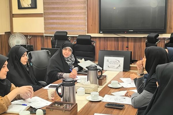 از پنج قطب تا یک هدف