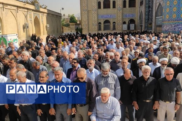 مراسم تشییع پیکر شهید جانباز حاج احمد شیخ حسینی در حرم سید علاءالدین حسین(ع)