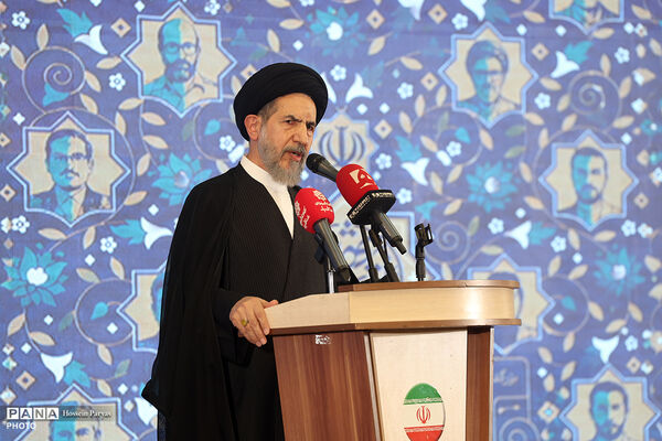 مراسم بزرگداشت «دولت مردان شهید»