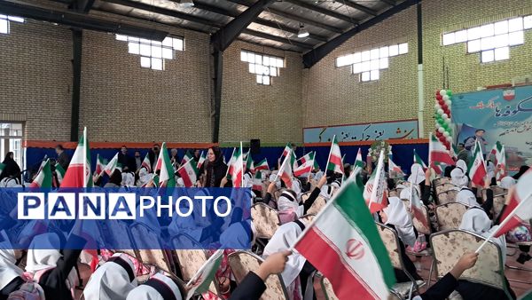 برگزاری مراسم جشن شکوفه‌ها در زنجان