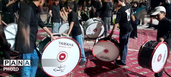عزاداری و زنجیر زنی  شب هفتم ماه محرم در حسینیه شهدای شهر بار  