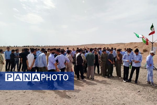 حضور دانش آموزان ناحیه دو شهرری در اردوی میدان تیر شهید جانبزرگی 