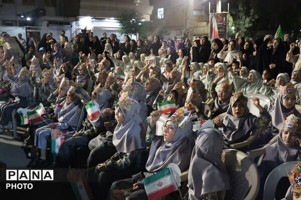 جشن الفبا و ایستادگی در تجمعات شبانه مردمی قلعه نو