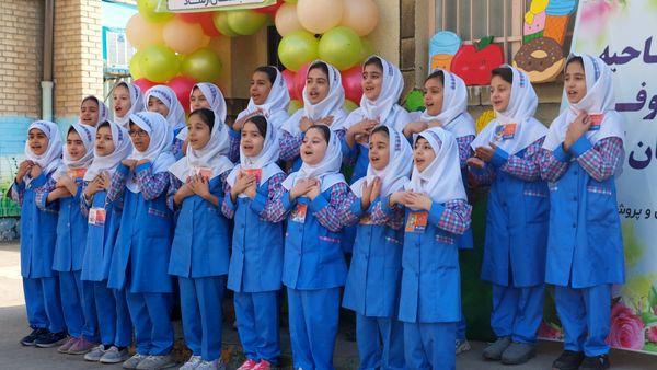 جشنواره غذای سالم در مدارس ناحیه ۶ مشهد