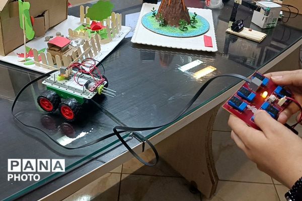 نمایشگاه «جابر دست‌سازه» مخترعان کوچک در آموزشگاه علامه طباطبایی پیشوا