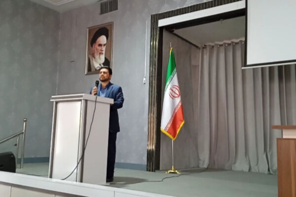 توانمندسازی مدیران مدارس زرقان در آغاز سال تحصیلی 