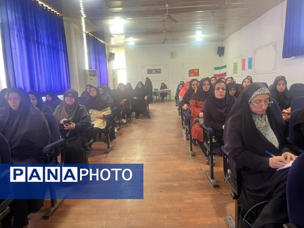 برگزاری گارگاه منبع یابی هوشمند در شهرستان قائمشهر