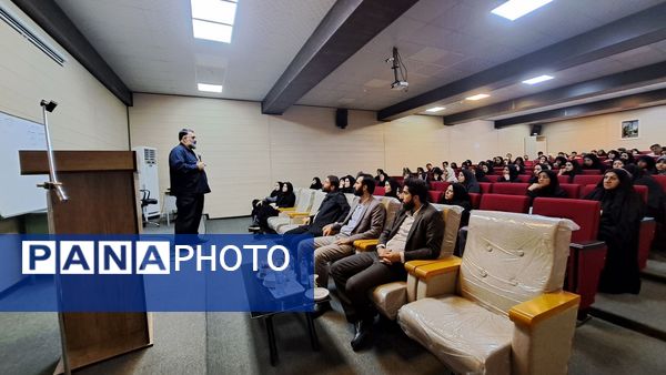 برگزاری کارگاه‌های توانمندسازی سپهر دانش و معرفت مربیان پرورشی مدارس دولتی و غیردولتی در ناحیه 2 کرج