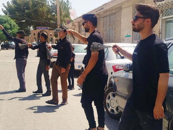 حماسه زنجیرزنی در فدافن؛ عزاداری دهه اول محرم با حضور پرشور جوانان