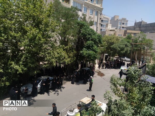 دل هایی غرق در عزا در مراسم ظهر تاسوعا حسینی