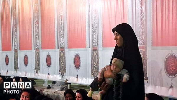 برگزاری مراسم شب هفتم محرم در روستای حاجی آباد