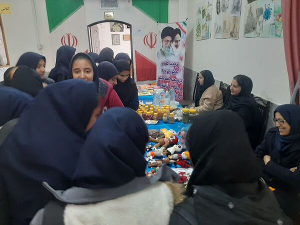 برپایی بازارچه مشاغل خانگی در کانون امید انقلاب
