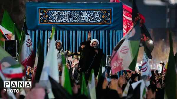 اجتماع چندهزار نفره حسینیه خیمه الانتظار در مشهد