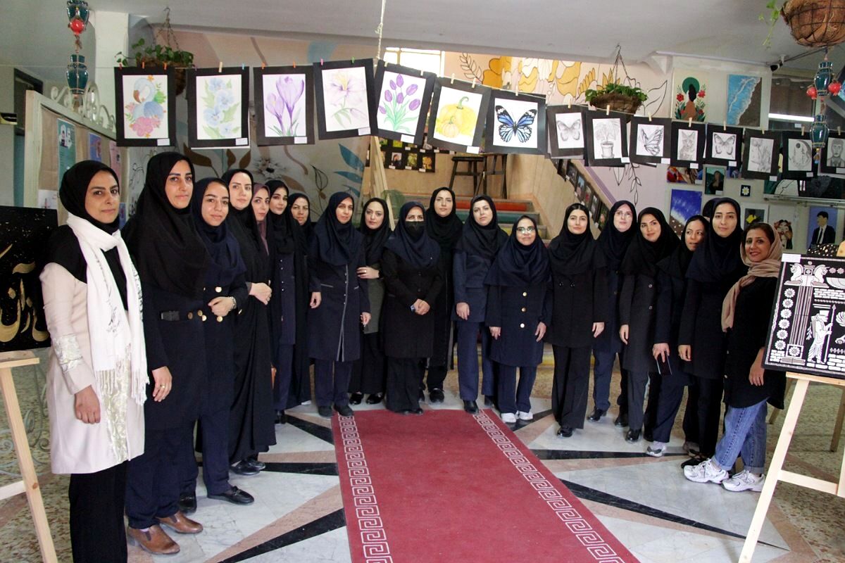 جشنواره هفته مشاغل در هنرستان تقوی پیشگان بهارستان۲