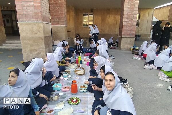 گرامیداشت روز جهانی تخم‌مرغ در مدرسه شهید حسین اسماعیلی عقدا