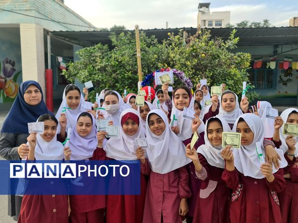آیین افتتاحیه هفته «سفیران سلامت» در مدرسه شهید ابراهیم تنیده 