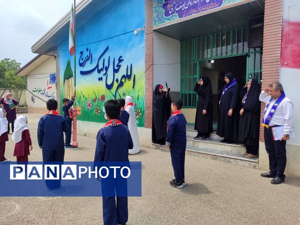 حضور ارزیابان کشوری سازمان دانش‌آموزی در مدارس قائمشهر