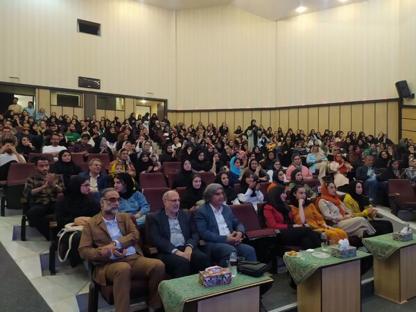 جشن با شکوه بزرگداشت حافظ شیرازی در تالار آزادی دانشگاه کاشان 