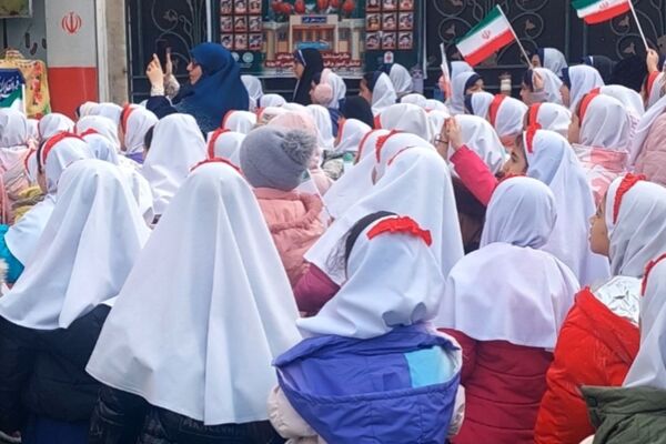 جشن دهه فجر و اعیاد شعبانیه در مدرسه عطر کوثر پردیس