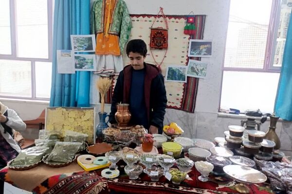 جشنواره آداب و رسوم و غذاهای سنتی شهرستان‌های فارس