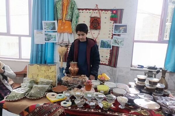 جشنواره آداب و رسوم و غذاهای سنتی شهرستان‌های فارس