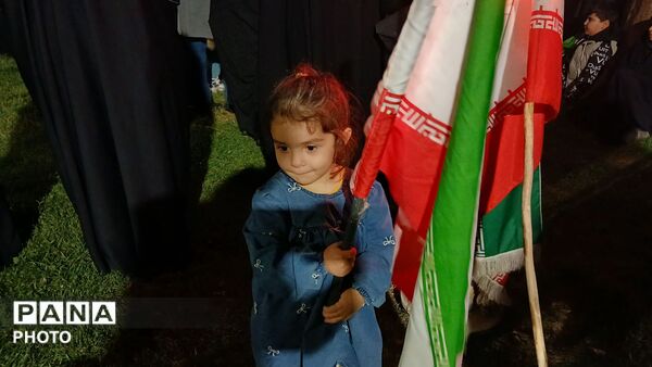 شصت‌وهشتمین شور وطن‌دوستی تویسرکانی‌ها در کفِ خیابان