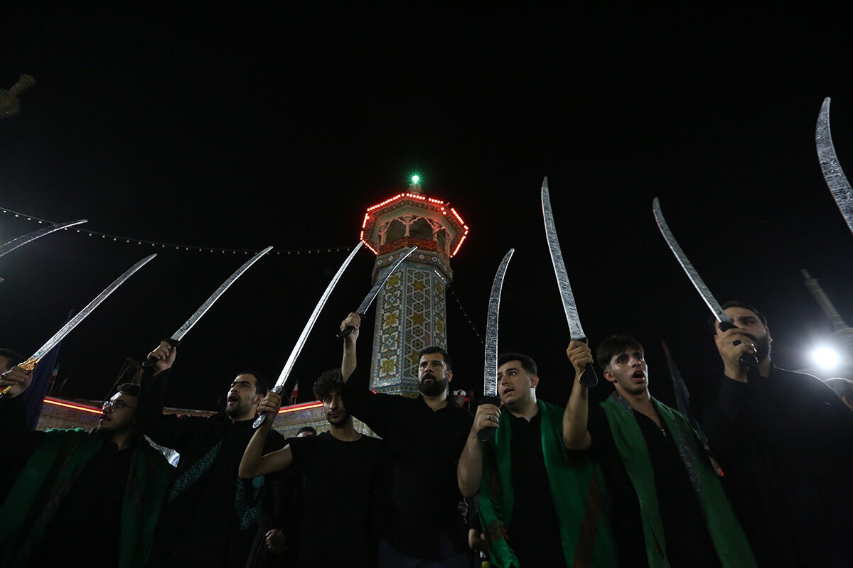 «مشق شمشیر» عزاداری سنتی نجفی‌های مقیم قم