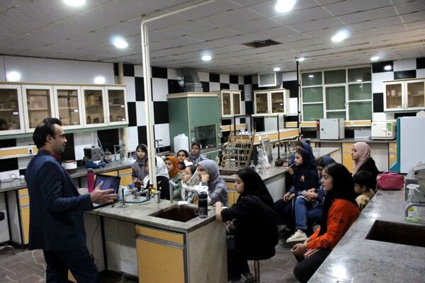 کارگاه علمی دانش‌آموزی زیست محیطی یزد