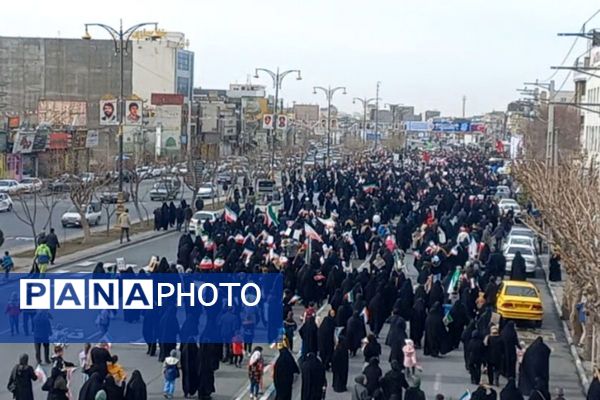 22بهمن در اسلامشهر؛ حماسه‌ای از جنس حضور