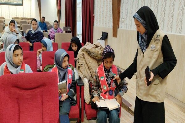کلاس آموزشی خبرنگاری در کانون مهر تابان نیشابور