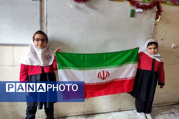 شور ۲۲ بهمن در مدارس رباط‌کریم