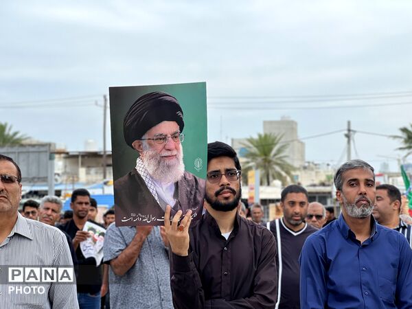 بیعت مردم جزیره قشم با آیت‌الله سید مجتبی حسینی خامنه‌ای 