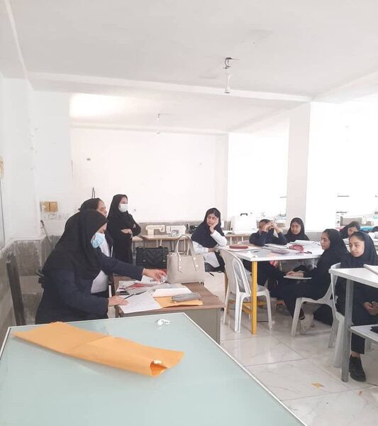 هفته بهداشت روان هنرستان زهرای مرضیه حاجی‌آباد