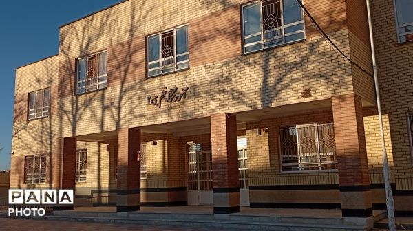 ضیافت ماه رمضان در دبیرستان قلم‌چی۲ بن