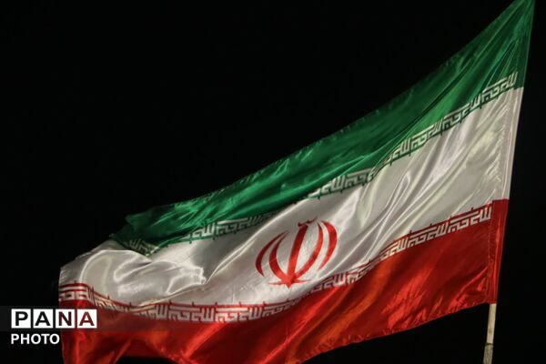 قرار خستگی‌ناپذیر مردم فهرج در میدان دفاع ملی