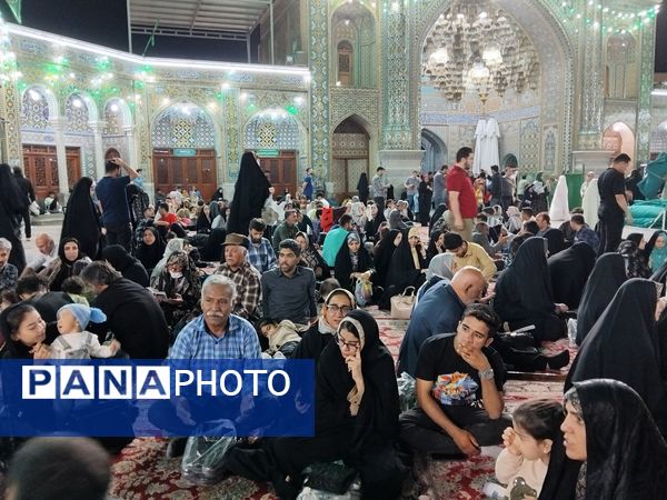 حال و هوای حرم حضرت معصومه(س) در روزهای پایانی نوروز