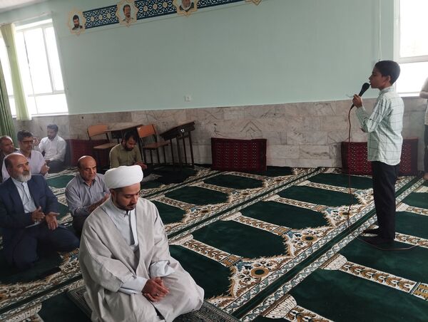 موکب دبیرستان ناصر در آموزش  و پرورش ناحیه ۷