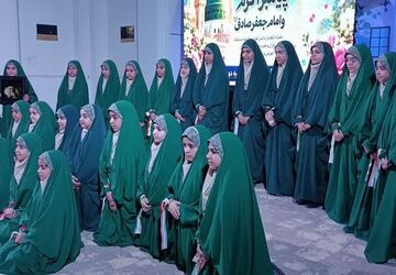برگزاری مراسم تجلیل از دانش آموزان برگزیده مسابقات فرهنگی، هنری و قرآن ناحیه دو یزد